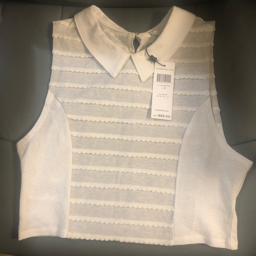 BCBGeneration Collared Crop Top - Picture 6 of 6